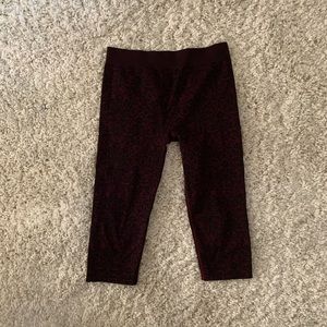 Fabletics seamless printed capri leggings